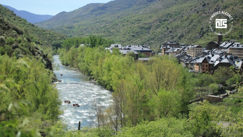 2. Senderismo y miradores con vistas al valle