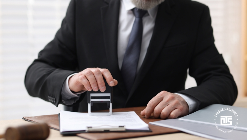 Qué debe incluir el poder notarial